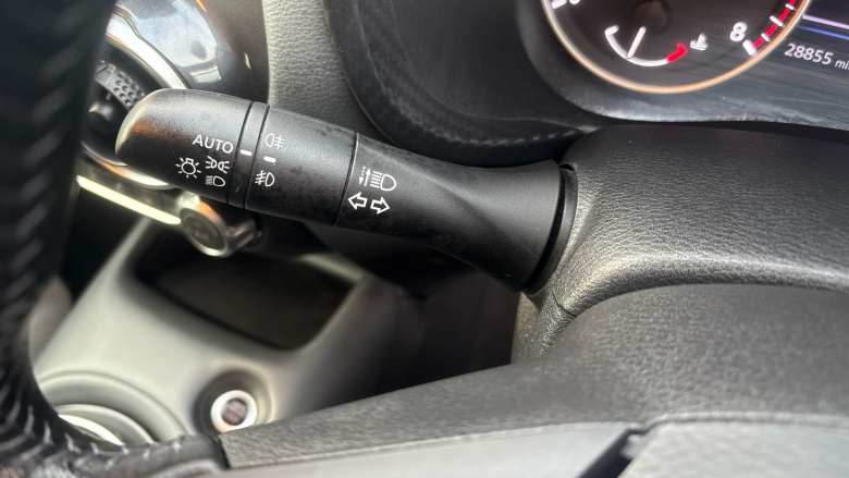 Nissan Juke 1.0 DiG-T N-Connecta 5dr Petrol Hatchback